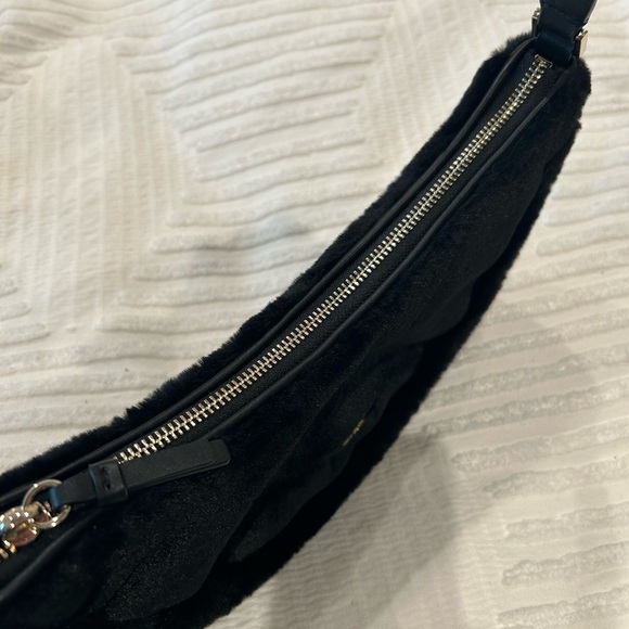 Kate Spade - Smile Faux-Fur Small Shoulder Bag - Picture 6 of 13